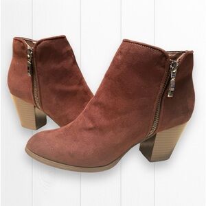 Style & Co Jamila Zip Boot In Oak 5.5 M